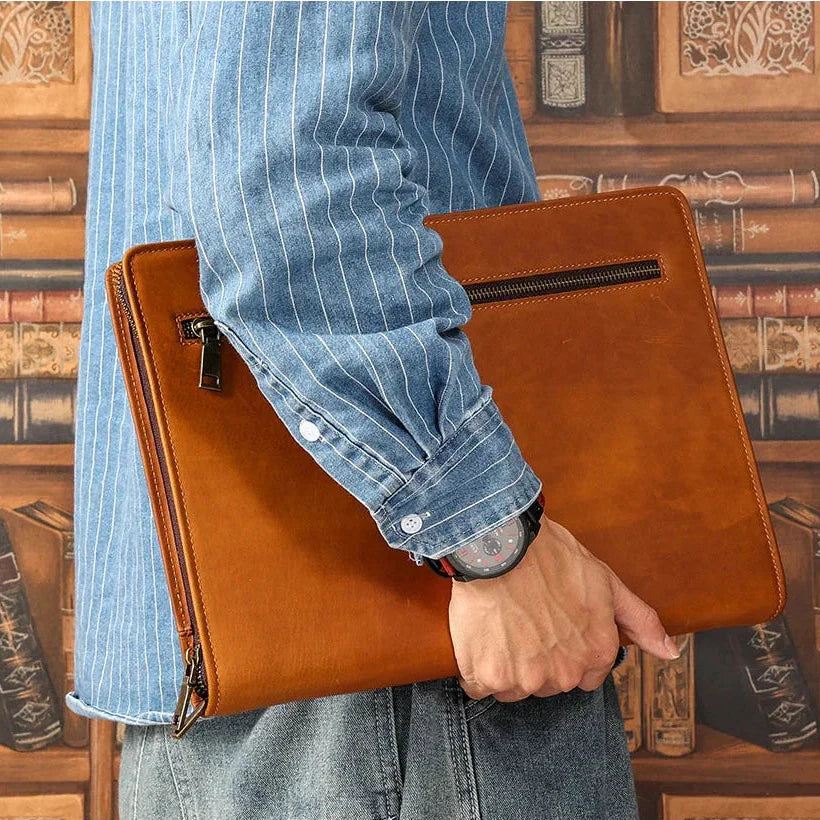 Conférencier Cuir Homme